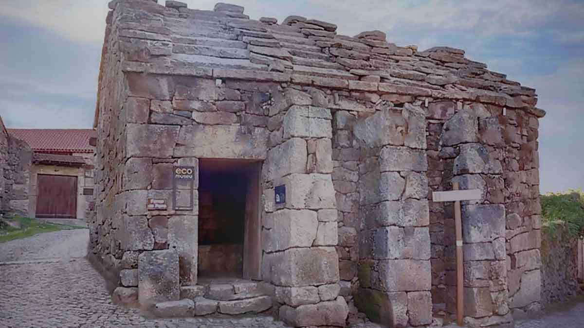 Forno do Povo em Tourém tradicional na região do Barroso